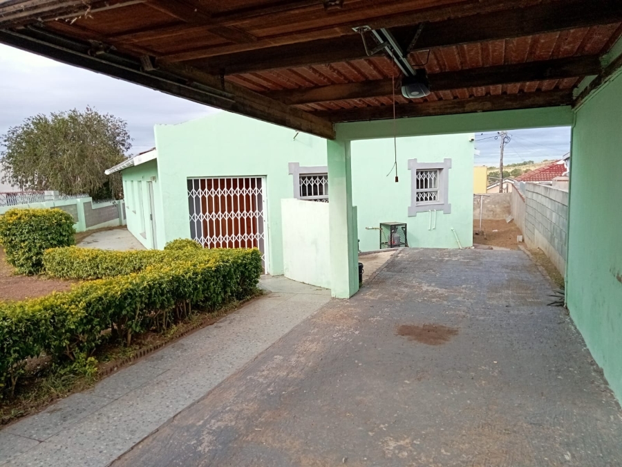 4 Bedroom Property for Sale in Bisho Gardens Eastern Cape